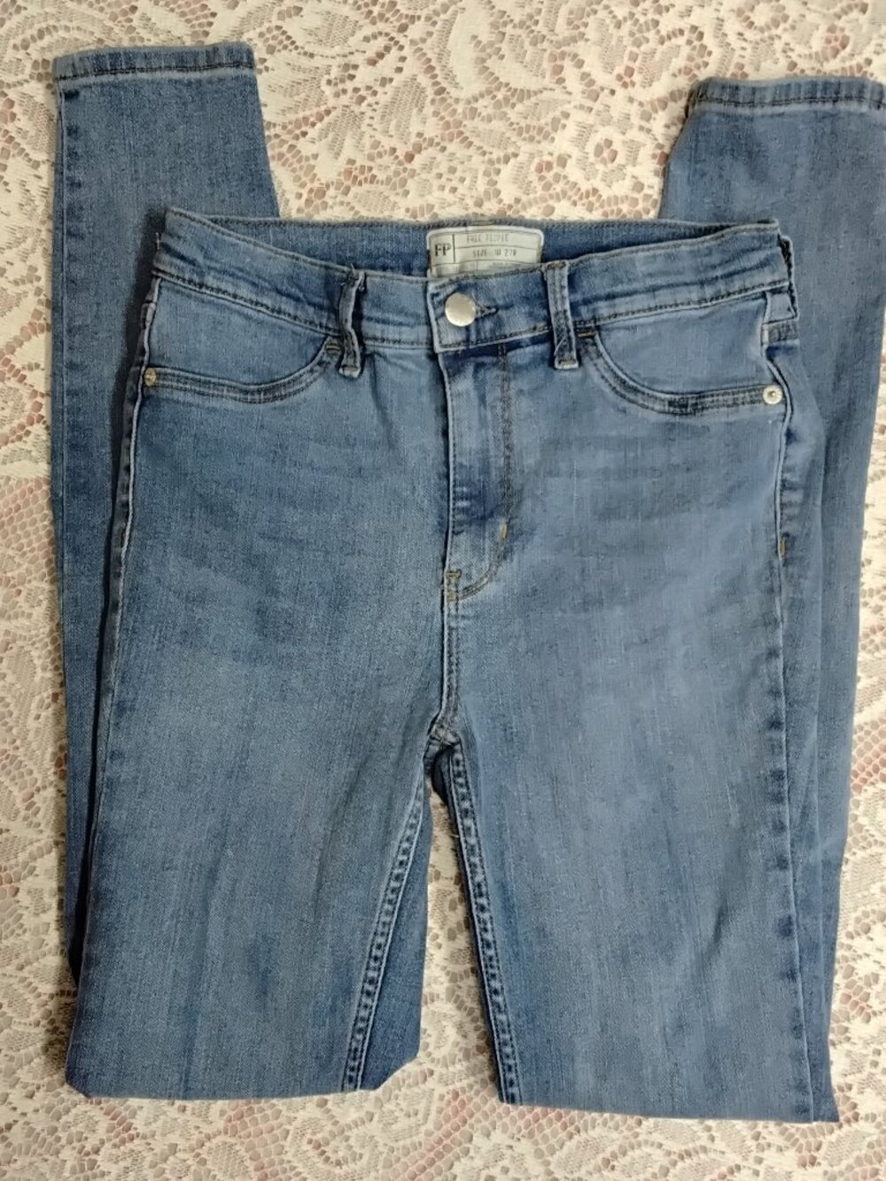 Free People Women's Skinny Jeans Size 27 R  #155